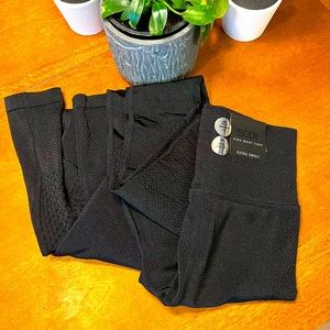 2 pairs! Cotton:On Body high waist leggings